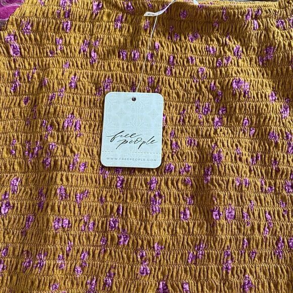 Free People
Marigold Square Neck Contrast Short Sleeve Floral Print Smocked Top - Picture 6 of 8